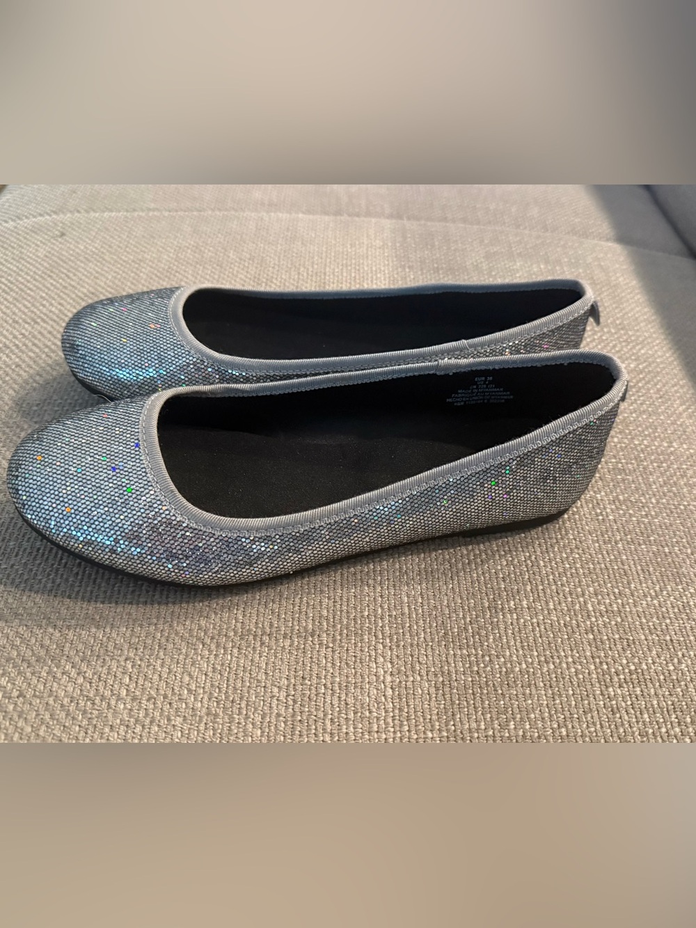 H&M Girls Gray Silver Glitter Flats Slip On Shoes US4